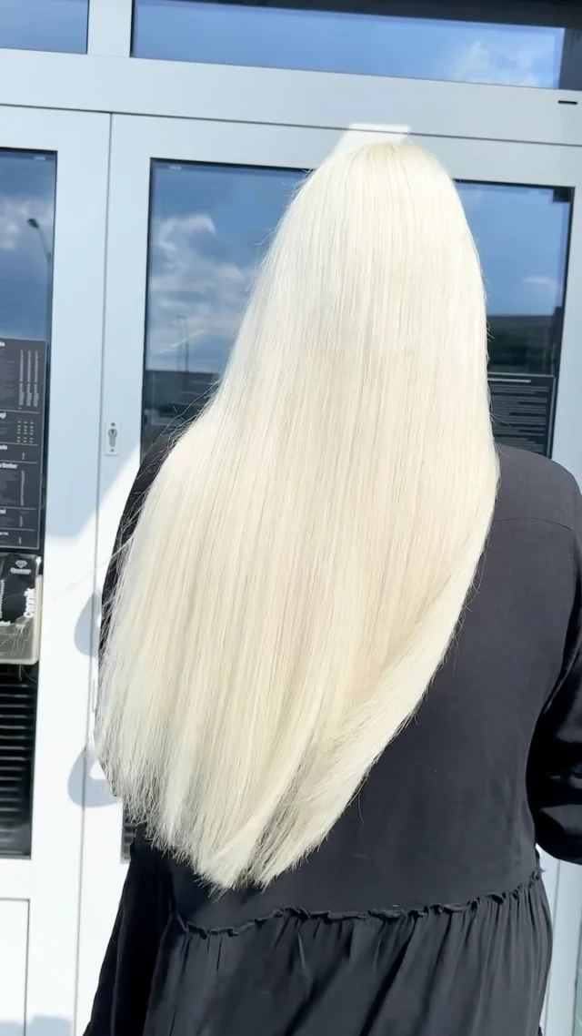 White Blonde & Bio Tape 🤍 

#przedłużaniewłosów #przedłużanewłosy #biotaśmy #biotape #pięknewłosy #dlugiewlosy #salonfryzjerski #poznań #fryzjerpoznan #blondwłosy #whiteblonde #whiteblondehair