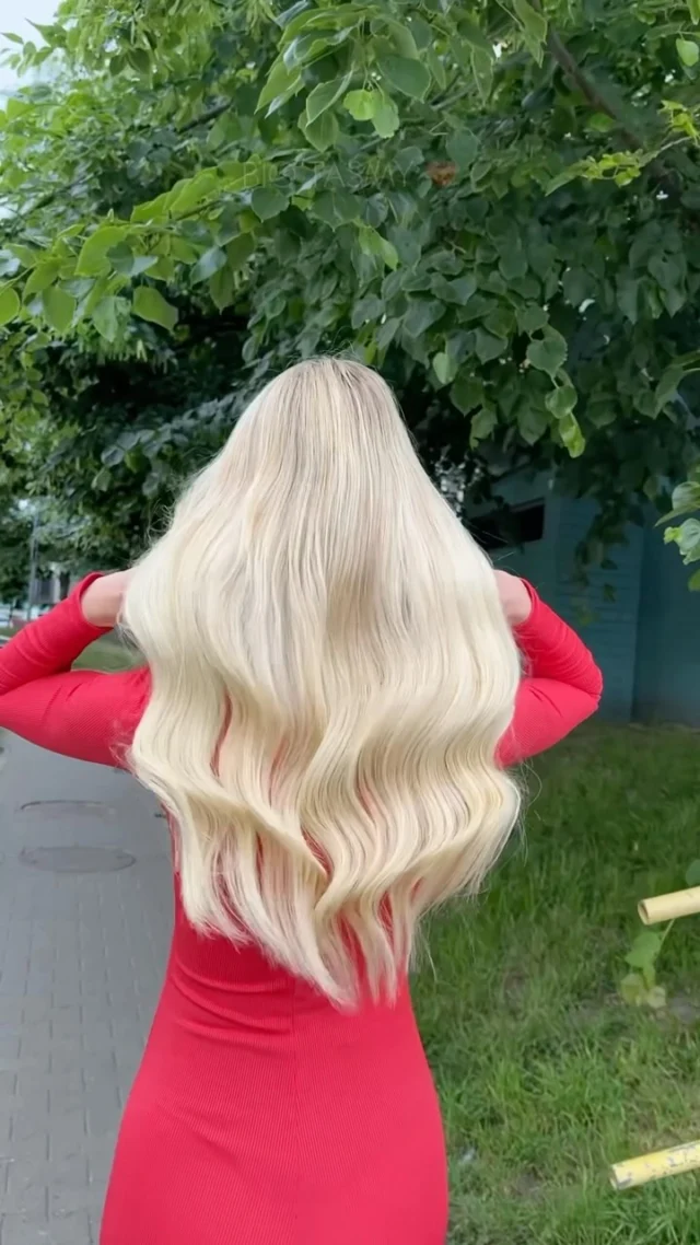 Nasze klientki kochają Bio Taśmy ❤️ 

#przedłużaniewłosów #przedłużanewłosy #biotaśmy #biotape #pięknewłosy #dlugiewlosy #salonfryzjerski #poznań #fryzjerpoznan #blondwłosy #baleyage #przedluzaniewlosowpoznan