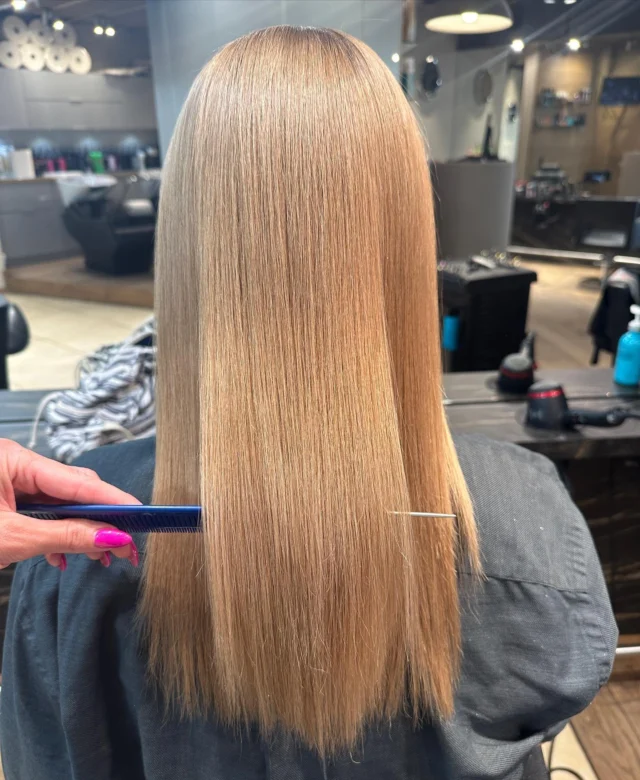 Stylistka Sandra 🤩👍 #hairstyle #włosy #koloryzacjawłosów #fryzjerpoznań #fryzjerpiatkowo #piatkowopoznan #pielegnacjawlosow